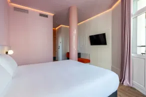 Ikonik Gran Vía - Room