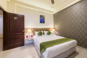 Treebo Nestlay Casa - Room