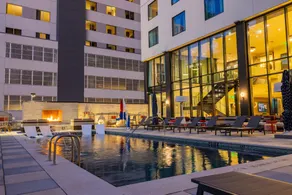 Cambria Hotel Austin Downtown - Pool