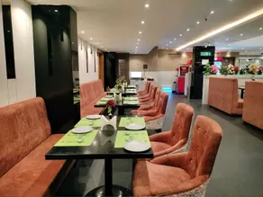 Hotel Delphi Grand Hyderabad - Hi-Tech City, Perfect for Business & Comfort - Restaurant