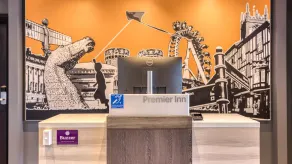 Premier Inn Bristol Parkway - M32 - Reception