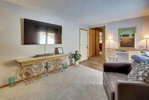 Akron Home w/ Deck: Walk to Towpath Trail! - Interiør