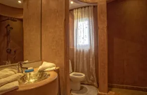 Villa de Luxe avec Piscine Privée et Golf - Bad