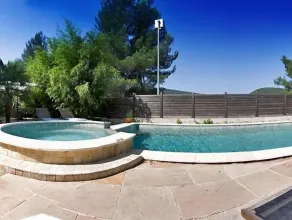 Hôtel la Fête en Provence - Pool