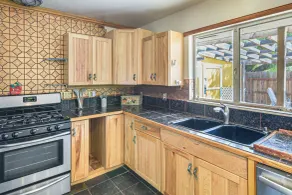 Orland Home w/ Pool! Near Park, Tennis & Dtwn - Interior