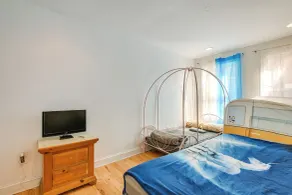 Quirky Baltimore Townhome ~ 2 Mi to Inner Harbor - Interior