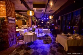 New Wave Hotel - Restaurant