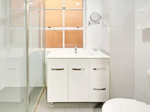 28 Hotel - Bathroom