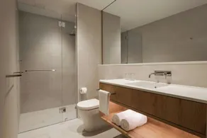 Courtyard by Marriott Perth Murdoch - Bathroom