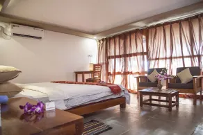Mariposa Beach Grove - Room