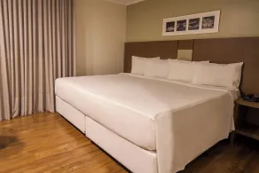 Hotel Deville Curitiba - Habitación