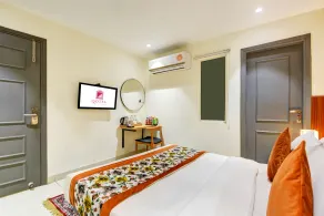 Qotel Hotel IP Residency  - Quarto