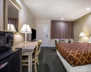 Rodeway Inn Santee San Diego East - Chambre