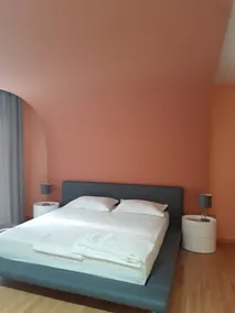Elite - Room