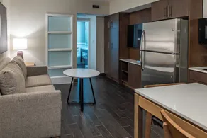 Staybridge Suites St. Catharines Conf Ctr by IHG - Room