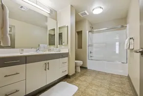 Global Luxury Suites at Marina Del Rey - Badezimmer