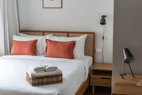 The Earth Hotel - Chambre