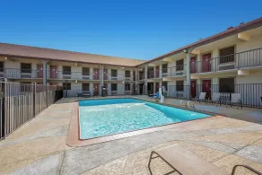 Red Roof Inn College Station - Pool