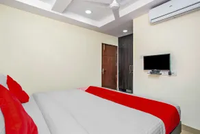 Hotel O Amster Inn - Room