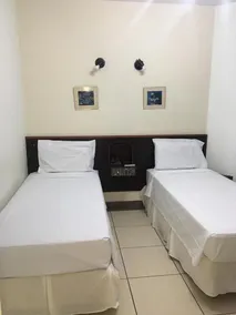 Binder Hotel Mogi Gua - Room