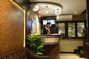 Hotel Happyland - Réception