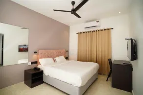 7 The Business Hotel - Room