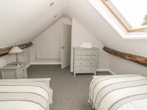 5 Coley Lane - Room