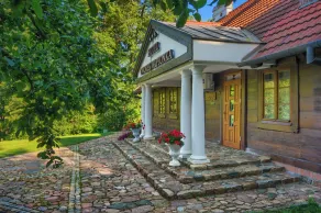 Hotel Dworek Wapionka - Rezeption