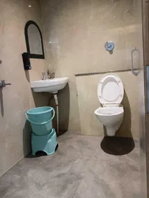 Lakhdatar Hotel - Baño