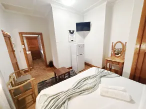 Brookyard Guest House - Rum