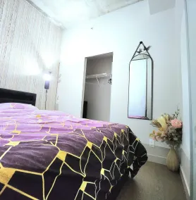 Luxurious Downtown condo with spectacular views - Room