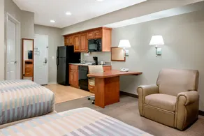 Candlewood Suites LAX Hawthorne by IHG - Zimmer