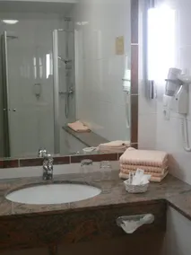 Classic Hotel Kaarst - Bathroom