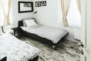 5 Vintage Guest House - Room