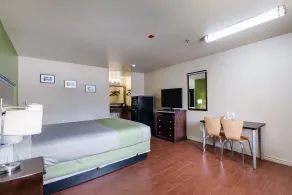 Eagle Ford Inn - Room