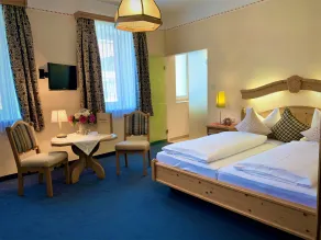 Hotel Plainbrücke | self check-in - Chambre