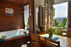 Mul Kineret Suites - Habitación