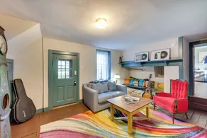 Jim Croces Farmhouse Apartment in Downingtown! - Interior