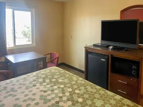 Econo Lodge Inn & Suites Corning Travel Center - Værelse