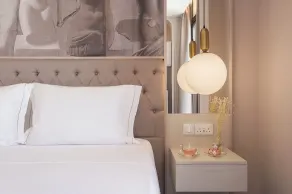 Gate Twenty Two Boutique Hotel - Chambre