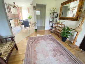 Closest house to AirPort - Living room