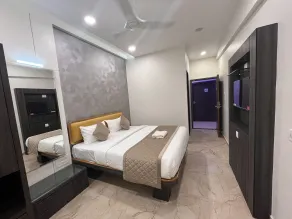 Treebo Ajinkya Palace - Zimmer