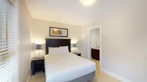 Harrison Lake View Suites - Zimmer
