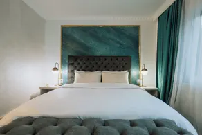 Suru Hotel & Restaurant - Room