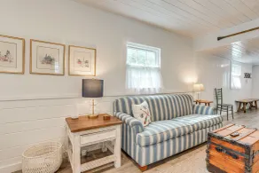 Dock, Deck & Fire Pit! Chautauqua Lake Retreat - Innenbereich