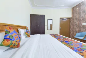 Fabhotel Rajwada Palace - Chambre