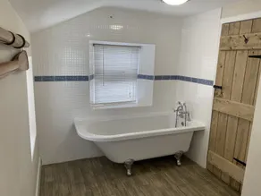 Netherraw - Bathroom