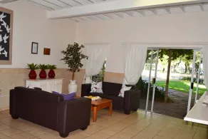 Dove's Nest Guest House - Reception