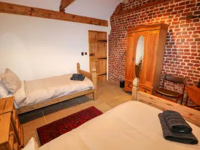 Honey Buzzard Barn - Room