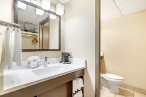 Best Western Corpus Christi - Bathroom